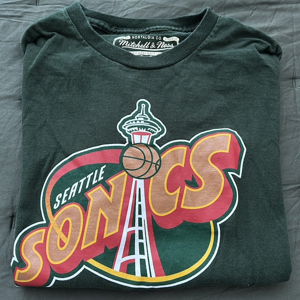 Mitchell & Ness Green Sonics Short Sleeve Tee